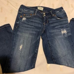Aeropostale distressed Capris